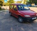 Красный Пежо Partner, объемом двигателя 1.9 л и пробегом 363 тыс. км за 1700 $, фото 1 на Automoto.ua