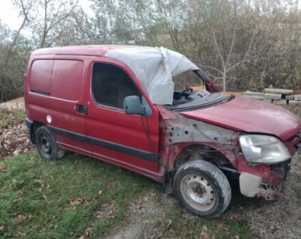 Червоний Пежо Partner, об'ємом двигуна 2 л та пробігом 490 тис. км за 1200 $, фото 3 на Automoto.ua