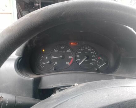 Червоний Пежо Partner, об'ємом двигуна 2 л та пробігом 490 тис. км за 1200 $, фото 9 на Automoto.ua