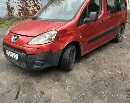 Червоний Пежо Partner, об'ємом двигуна 1.6 л та пробігом 300 тис. км за 3150 $, фото 5 на Automoto.ua