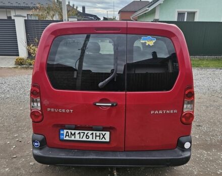 Красный Пежо Partner, объемом двигателя 1.6 л и пробегом 254 тыс. км за 4300 $, фото 3 на Automoto.ua