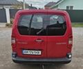Красный Пежо Partner, объемом двигателя 1.6 л и пробегом 254 тыс. км за 4300 $, фото 3 на Automoto.ua