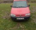 Червоний Пежо Partner, об'ємом двигуна 2 л та пробігом 394 тис. км за 2000 $, фото 1 на Automoto.ua