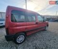 Красный Пежо Partner, объемом двигателя 2 л и пробегом 313 тыс. км за 3900 $, фото 6 на Automoto.ua