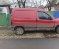 Красный Пежо Partner, объемом двигателя 1.4 л и пробегом 400 тыс. км за 2000 $, фото 2 на Automoto.ua
