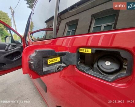Червоний Пежо Partner, об'ємом двигуна 1.6 л та пробігом 226 тис. км за 6850 $, фото 26 на Automoto.ua