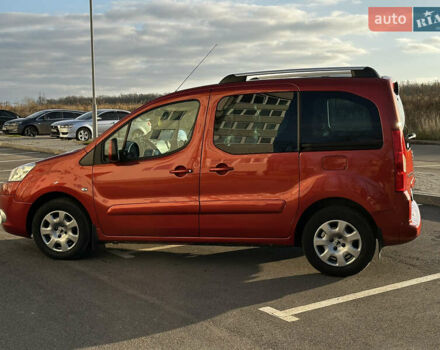 Красный Пежо Partner, объемом двигателя 1.56 л и пробегом 260 тыс. км за 8350 $, фото 7 на Automoto.ua