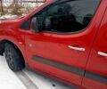 Красный Пежо Partner, объемом двигателя 1.6 л и пробегом 210 тыс. км за 6000 $, фото 1 на Automoto.ua