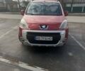 Червоний Пежо Partner, об'ємом двигуна 1.56 л та пробігом 264 тис. км за 7000 $, фото 1 на Automoto.ua