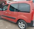Красный Пежо Partner, объемом двигателя 1.6 л и пробегом 120 тыс. км за 9050 $, фото 1 на Automoto.ua