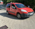 Красный Пежо Partner, объемом двигателя 0 л и пробегом 135 тыс. км за 7900 $, фото 1 на Automoto.ua