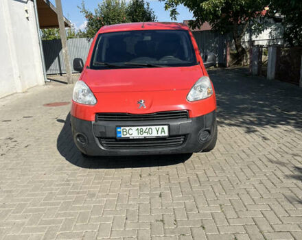 Красный Пежо Partner, объемом двигателя 0 л и пробегом 135 тыс. км за 7900 $, фото 1 на Automoto.ua