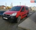 Красный Пежо Partner, объемом двигателя 1.56 л и пробегом 190 тыс. км за 10800 $, фото 1 на Automoto.ua