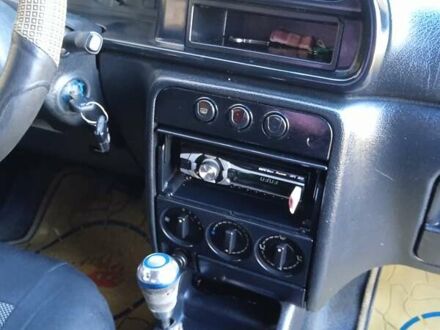 Червоний Пежо Partner, об'ємом двигуна 1.8 л та пробігом 420 тис. км за 2300 $, фото 1 на Automoto.ua