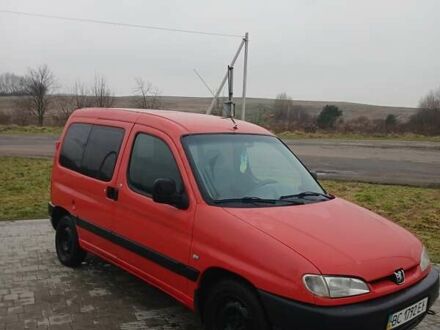Красный Пежо Partner, объемом двигателя 1.9 л и пробегом 292 тыс. км за 3000 $, фото 1 на Automoto.ua
