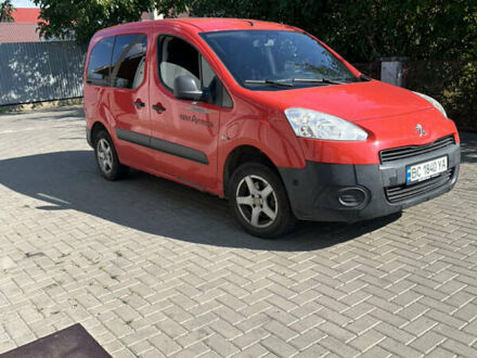 Пежо Partner 2013 в Ужгороде на Automoto.ua Красный Пежо Partner, объемом двигателя 0 л и пробегом 112 тыс. км за 7900 $, фото 1 на Automoto.ua