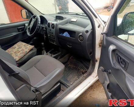 Пежо Partner, объемом двигателя 1.4 л и пробегом 235 тыс. км за 1800 $, фото 5 на Automoto.ua