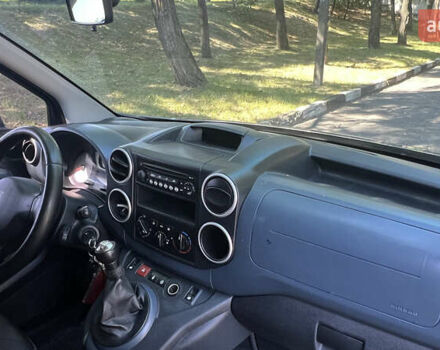 Пежо Partner, объемом двигателя 1.6 л и пробегом 287 тыс. км за 6950 $, фото 9 на Automoto.ua