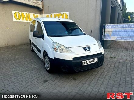Пежо Partner 2009 в Днепре (Днепропетровске) на Automoto.ua Пежо Partner, объемом двигателя 1.6 л и пробегом 298 тыс. км за 4300 $, фото 1 на Automoto.ua