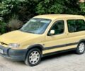 Жовтий Пежо Partner, об'ємом двигуна 0 л та пробігом 250 тис. км за 1650 $, фото 1 на Automoto.ua
