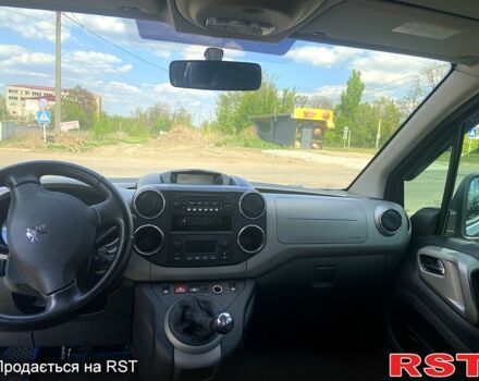 Серый Пежо Partner, объемом двигателя 1.6 л и пробегом 261 тыс. км за 7500 $, фото 7 на Automoto.ua