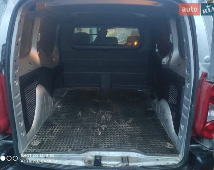 Сірий Пежо Partner, об'ємом двигуна 1.6 л та пробігом 310 тис. км за 4800 $, фото 3 на Automoto.ua