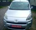 Серый Пежо Partner, объемом двигателя 1.6 л и пробегом 193 тыс. км за 7500 $, фото 1 на Automoto.ua