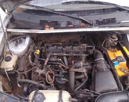 Сірий Пежо Partner, об'ємом двигуна 2 л та пробігом 1000 тис. км за 1700 $, фото 2 на Automoto.ua