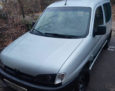 Серый Пежо Partner, объемом двигателя 0 л и пробегом 90 тыс. км за 3200 $, фото 2 на Automoto.ua