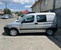 Серый Пежо Partner, объемом двигателя 2 л и пробегом 175 тыс. км за 2600 $, фото 2 на Automoto.ua