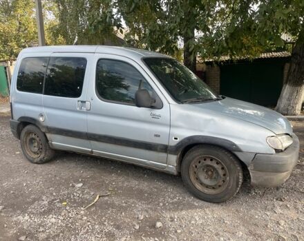 Сірий Пежо Partner, об'ємом двигуна 2 л та пробігом 220 тис. км за 1942 $, фото 4 на Automoto.ua
