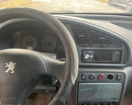 Серый Пежо Partner, объемом двигателя 2 л и пробегом 220 тыс. км за 1657 $, фото 1 на Automoto.ua