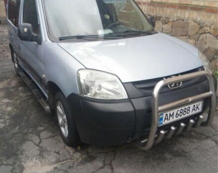 Серый Пежо Partner, объемом двигателя 2 л и пробегом 280 тыс. км за 3700 $, фото 7 на Automoto.ua