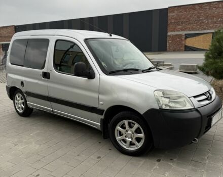 Сірий Пежо Partner, об'ємом двигуна 1.4 л та пробігом 205 тис. км за 3500 $, фото 1 на Automoto.ua