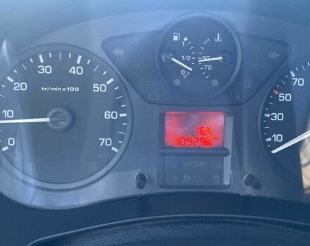 Серый Пежо Partner, объемом двигателя 1.6 л и пробегом 318 тыс. км за 5150 $, фото 1 на Automoto.ua