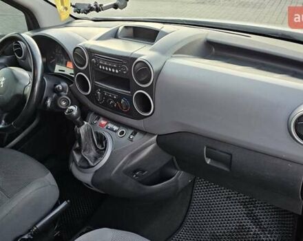 Серый Пежо Partner, объемом двигателя 1.56 л и пробегом 278 тыс. км за 4700 $, фото 8 на Automoto.ua