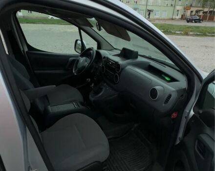 Серый Пежо Partner, объемом двигателя 1.6 л и пробегом 430 тыс. км за 4700 $, фото 4 на Automoto.ua