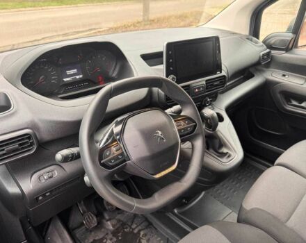 Серый Пежо Partner, объемом двигателя 1.5 л и пробегом 198 тыс. км за 13350 $, фото 9 на Automoto.ua