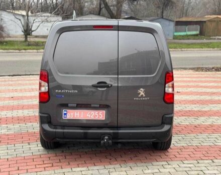 Серый Пежо Partner, объемом двигателя 1.5 л и пробегом 198 тыс. км за 13350 $, фото 6 на Automoto.ua