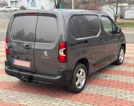 Серый Пежо Partner, объемом двигателя 1.5 л и пробегом 198 тыс. км за 13350 $, фото 7 на Automoto.ua