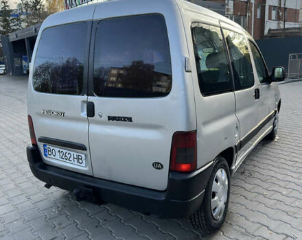 Сірий Пежо Partner, об'ємом двигуна 2 л та пробігом 380 тис. км за 2999 $, фото 5 на Automoto.ua