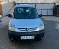 Серый Пежо Partner, объемом двигателя 1.9 л и пробегом 4 тыс. км за 3200 $, фото 1 на Automoto.ua