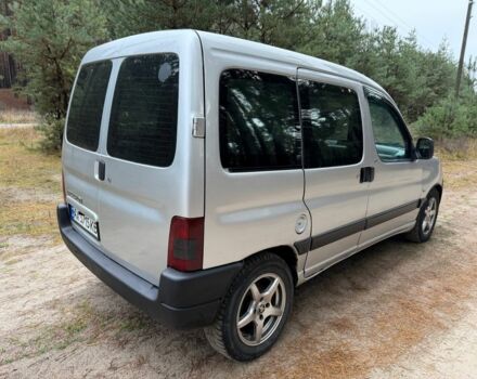 Серый Пежо Partner, объемом двигателя 2 л и пробегом 225 тыс. км за 3450 $, фото 2 на Automoto.ua