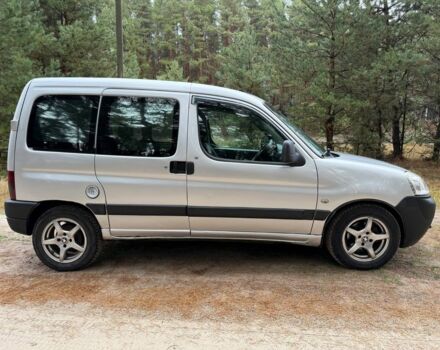 Серый Пежо Partner, объемом двигателя 2 л и пробегом 225 тыс. км за 3450 $, фото 5 на Automoto.ua