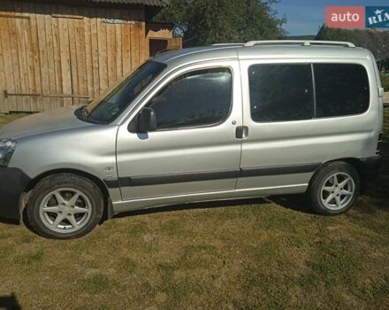 Серый Пежо Partner, объемом двигателя 2 л и пробегом 355 тыс. км за 3400 $, фото 10 на Automoto.ua