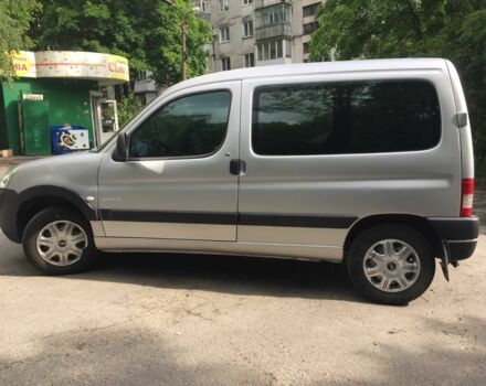 Серый Пежо Partner, объемом двигателя 1.9 л и пробегом 265 тыс. км за 3500 $, фото 4 на Automoto.ua