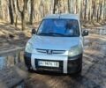 Серый Пежо Partner, объемом двигателя 2 л и пробегом 300 тыс. км за 3300 $, фото 1 на Automoto.ua