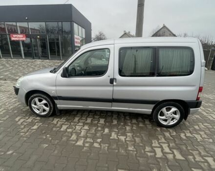 Серый Пежо Partner, объемом двигателя 2 л и пробегом 230 тыс. км за 3500 $, фото 11 на Automoto.ua