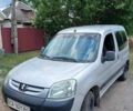 Серый Пежо Partner, объемом двигателя 1.6 л и пробегом 280 тыс. км за 3650 $, фото 1 на Automoto.ua
