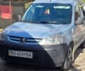 Серый Пежо Partner, объемом двигателя 1.6 л и пробегом 300 тыс. км за 3900 $, фото 1 на Automoto.ua